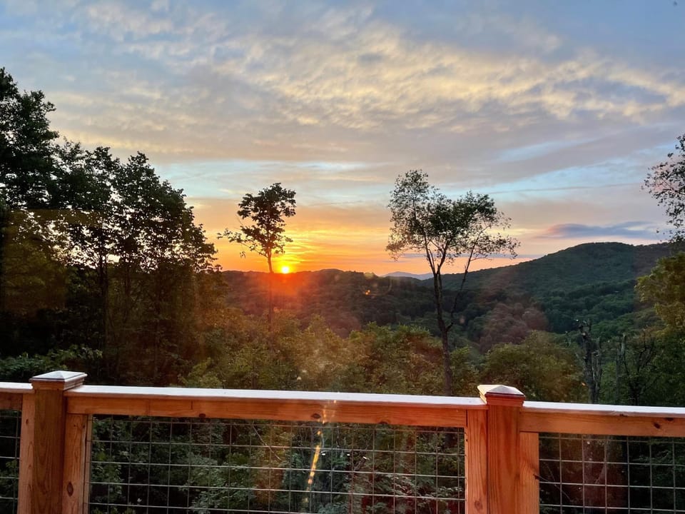 Balcony/Terrace, Mountain view, Sunset