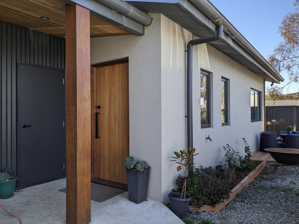 Banjo's Rest House in East Jindabyne