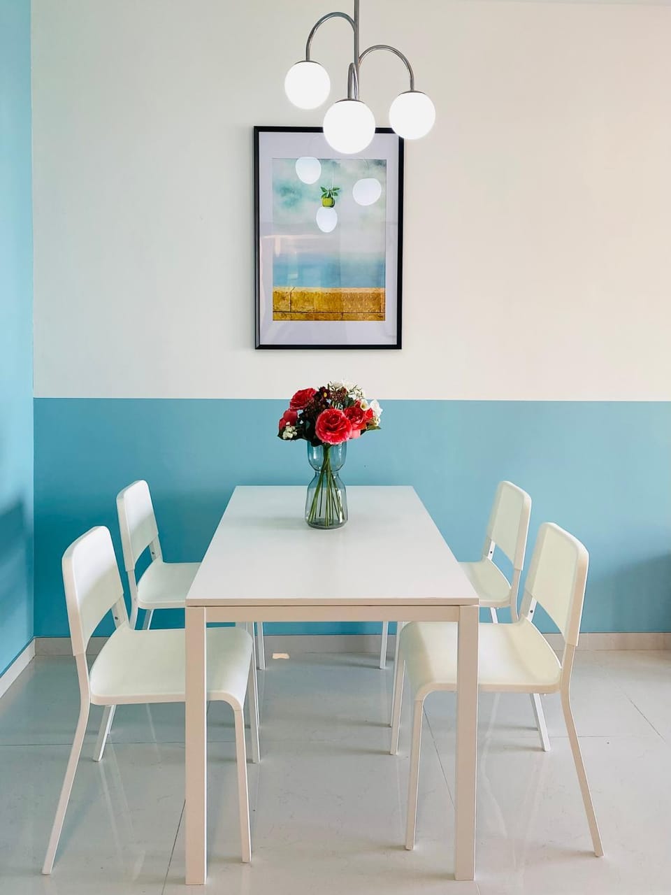 Living room, Decorative detail, Seating area, Dining area