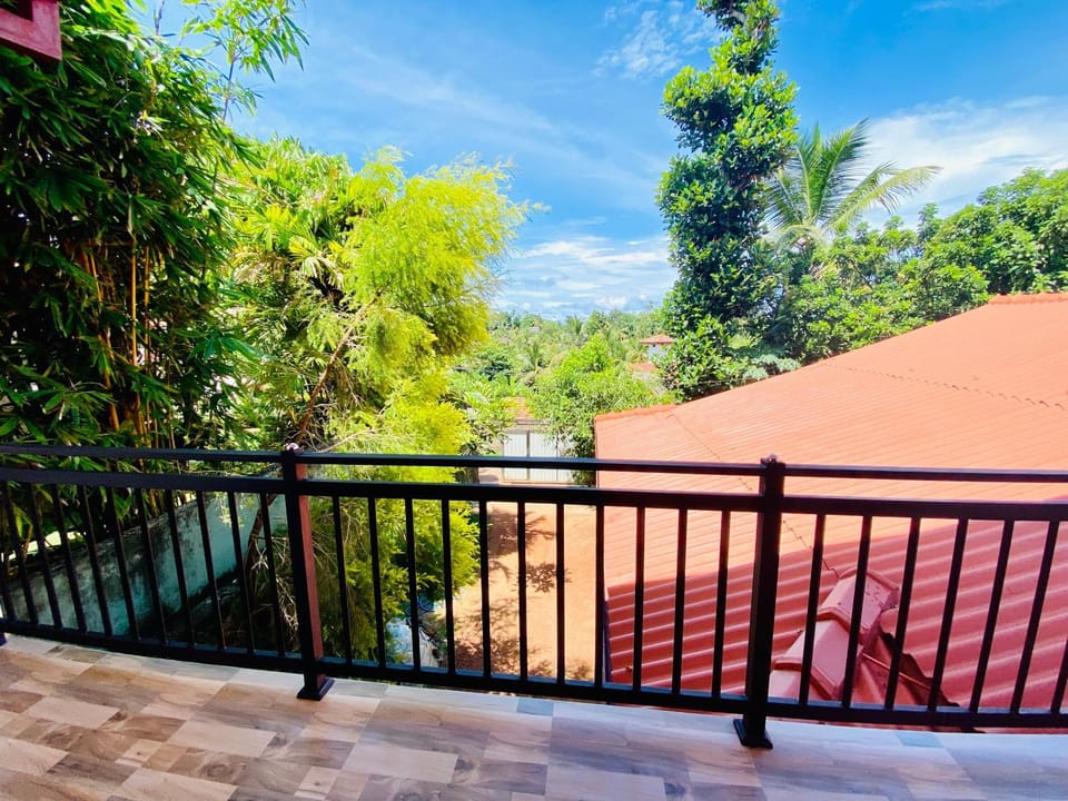 Natural landscape, Garden, View (from property/room), Balcony/Terrace, Garden view