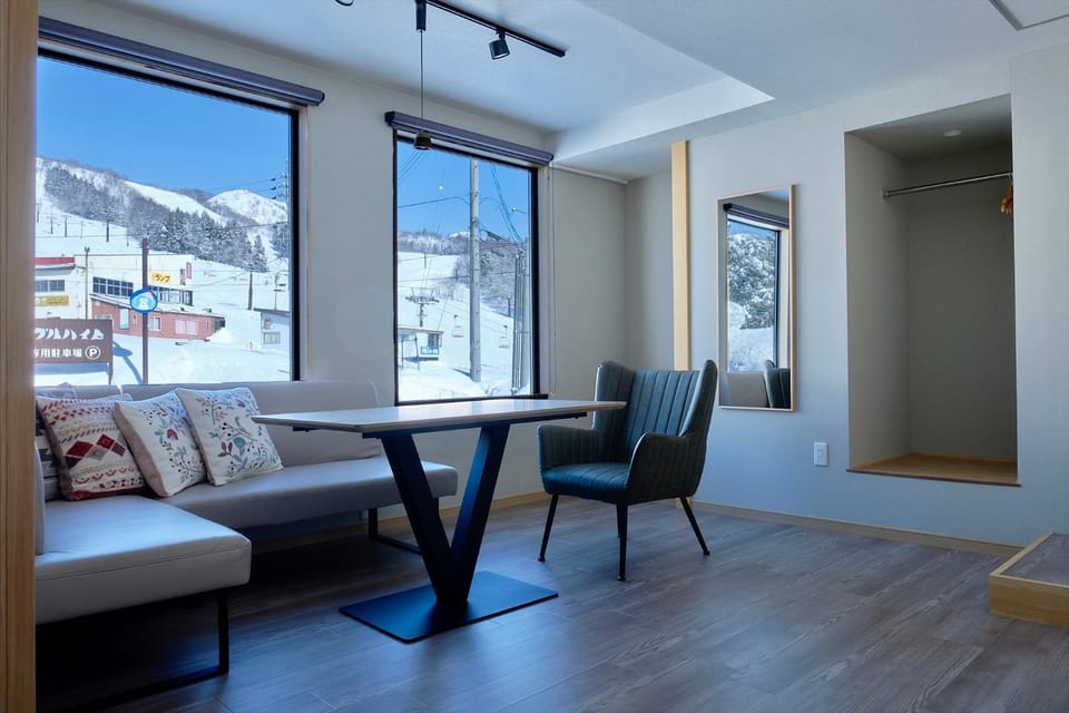 Natural landscape, Living room, Dining area, Mountain view