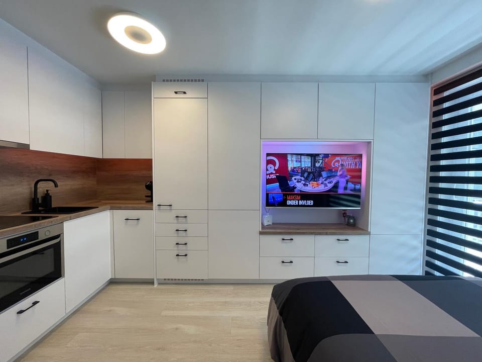 Groot terras I luxe verblijf I tot 4 personen I 50m van de dijk I Nieuwpoort-Bad Apartment in Koksijde
