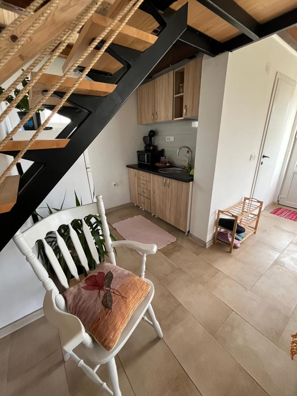 Kitchen or kitchenette, Living room