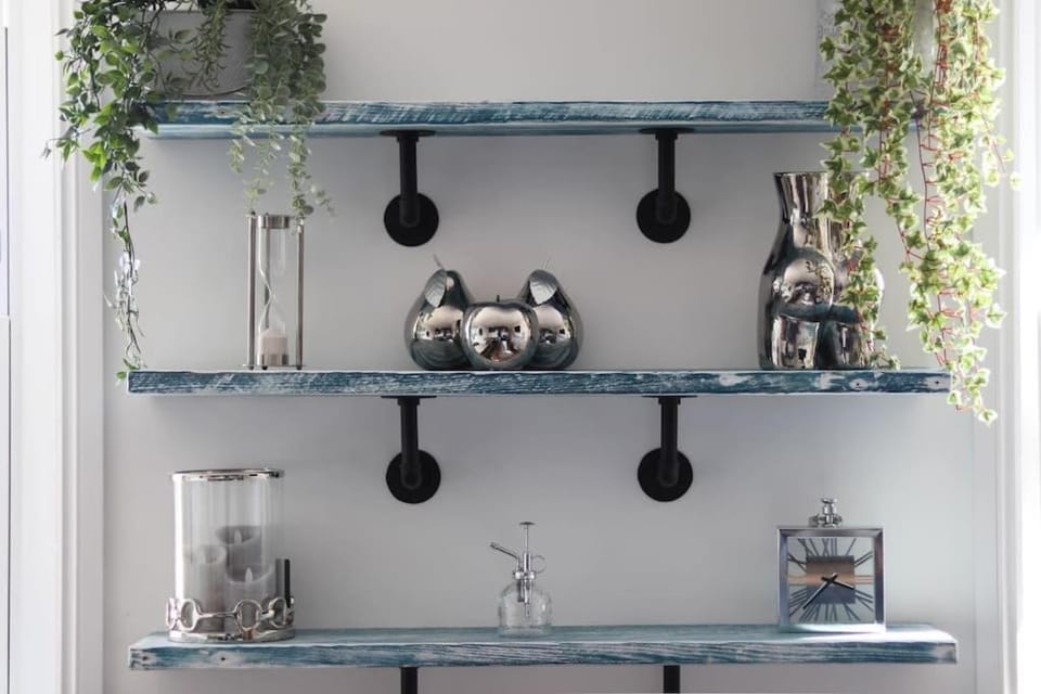 Lovely 2- Bedroom Apartment with Stunning Sea Views Apartment in Worthing