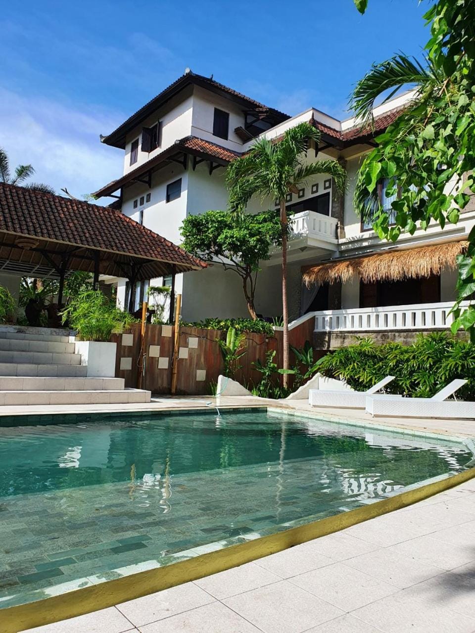 Property building, Swimming pool