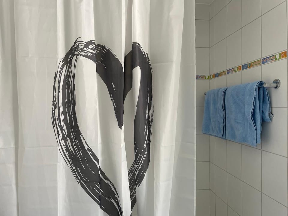Appartamento 464 nel CUORE di Locarno con piscina Apartment in Ascona