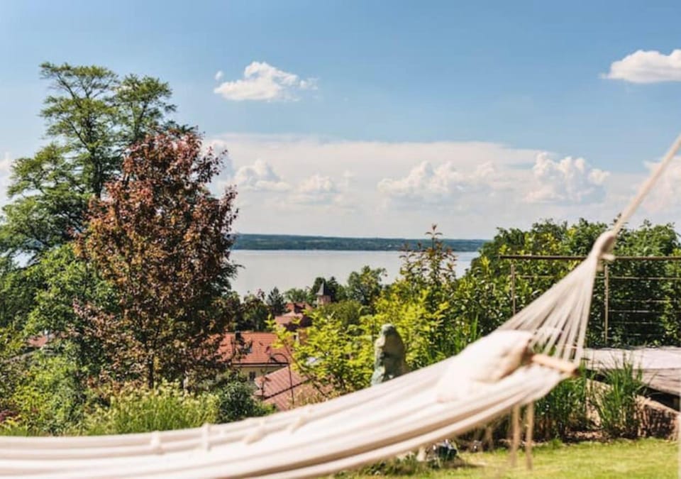 Spring, Day, Natural landscape, Summer, Garden, Garden, Balcony/Terrace, Balcony/Terrace, Garden view, Garden view, Lake view, Lake view