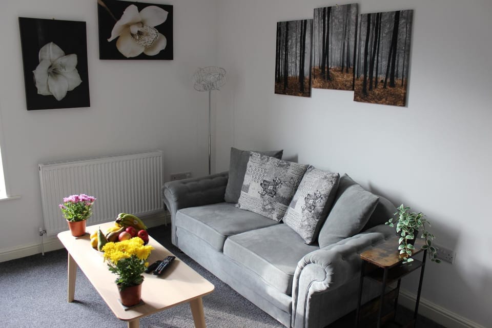 Communal lounge/ TV room, Living room