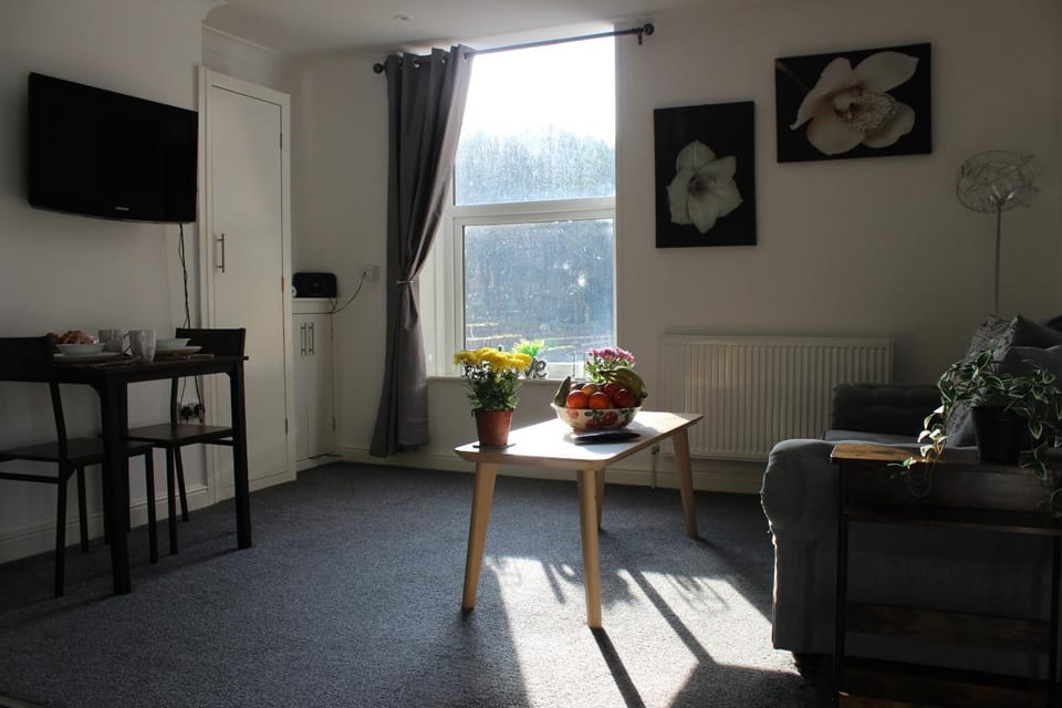 Communal lounge/ TV room, Living room