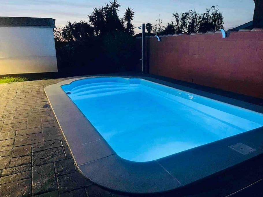 Pool view, Swimming pool