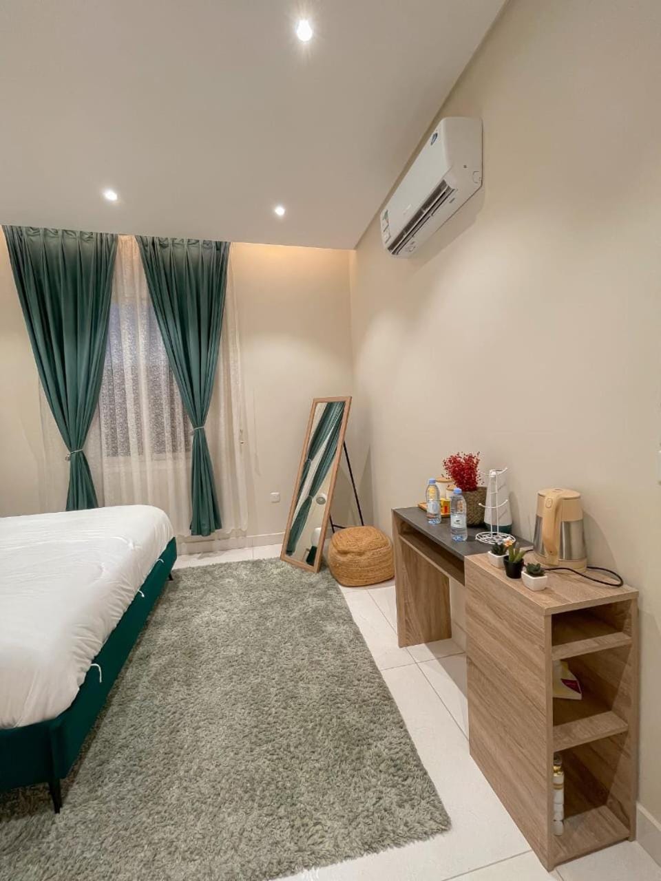 Bed, Coffee/tea facilities, Bedroom