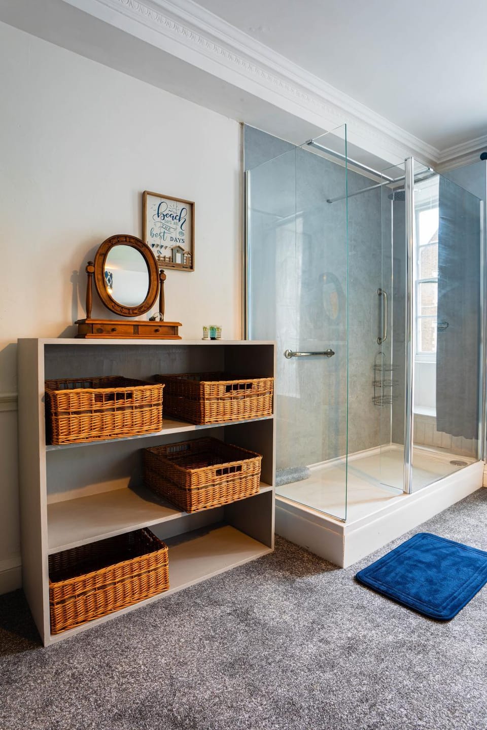 Albert's Place Apartment in Weymouth