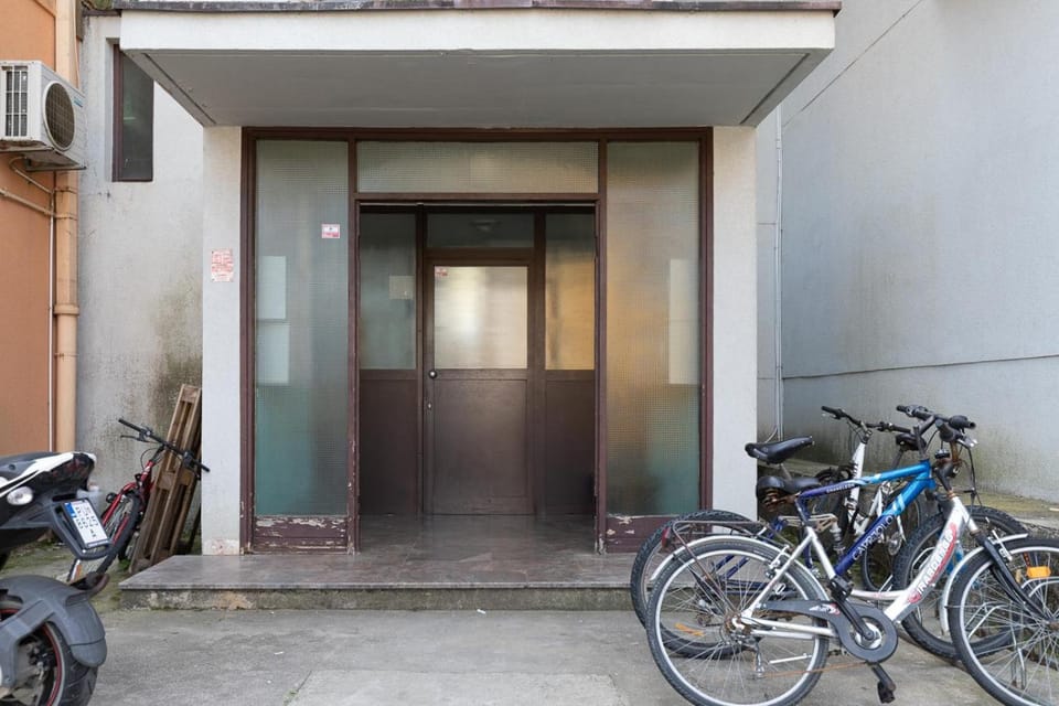 Facade/entrance, Day, Cycling