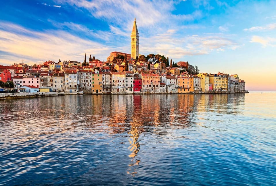 Day, City view, Sea view, Location