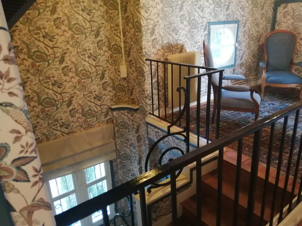 Seating area
