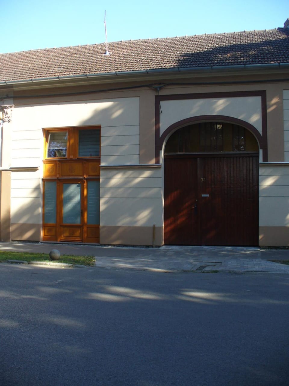 Property building, Facade/entrance