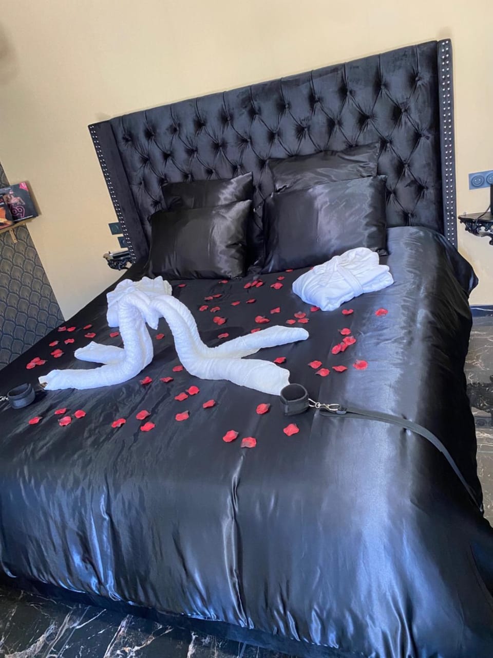 Désirs d'une nuit - Loveroom jacuzzi Love hotel in Normandy