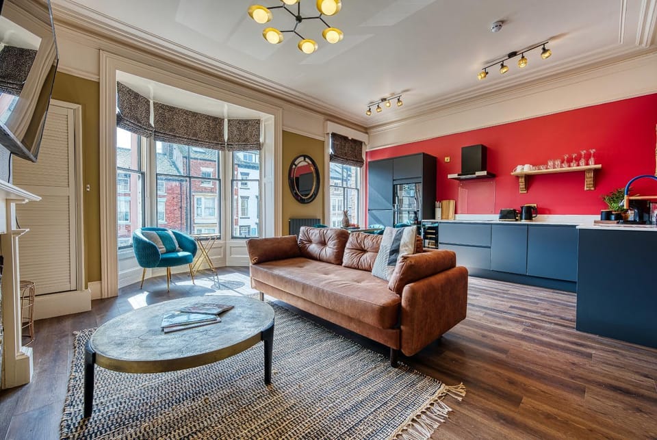 Kitchen or kitchenette, Living room