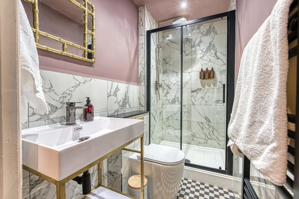 Shower, Bathroom
