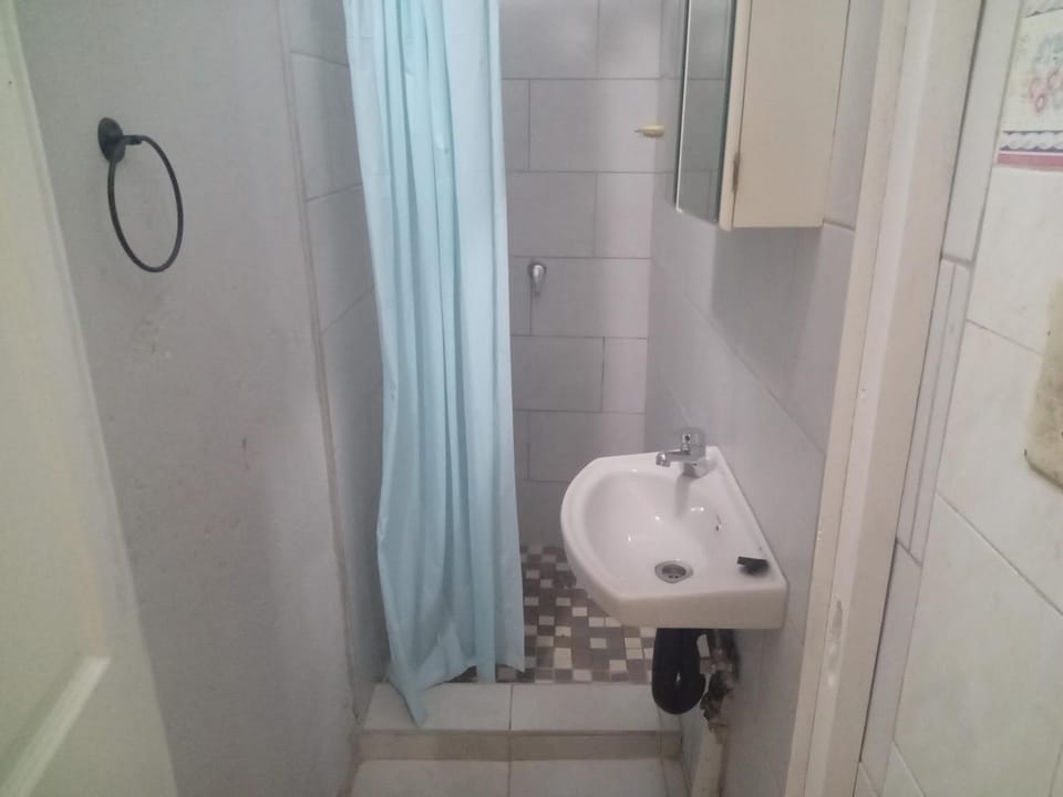 Quintax Guest House Bed and Breakfast in Pretoria
