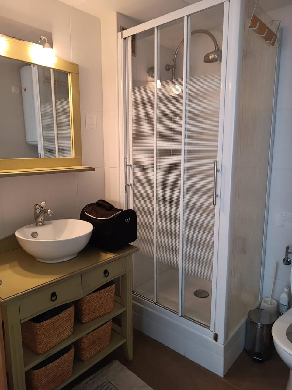 Shower, Toilet, Bathroom