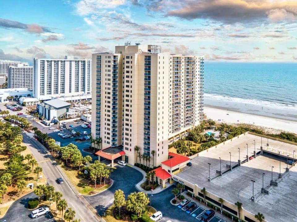 Ocean View Modern Condo at Kingston House in South Carolina