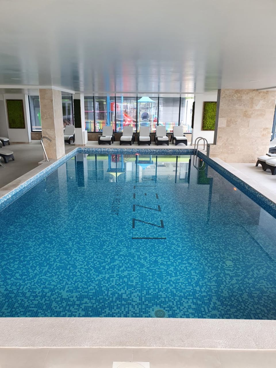 Swimming pool, Swimming pool
