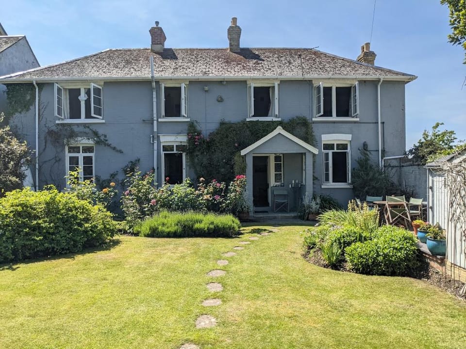 Property building, Garden, Garden view