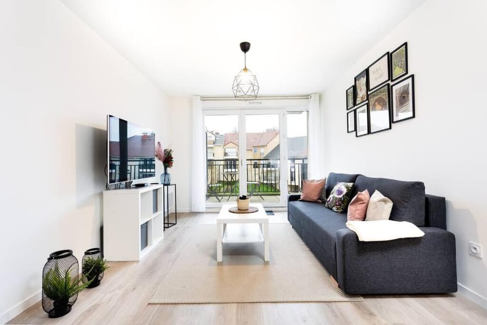 Bright flat near Disneyland with private parking Apartment in Chessy