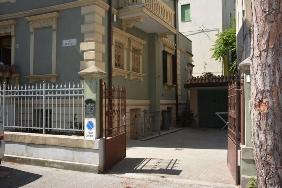 VILLINO ANNAMARIA House in Cattolica