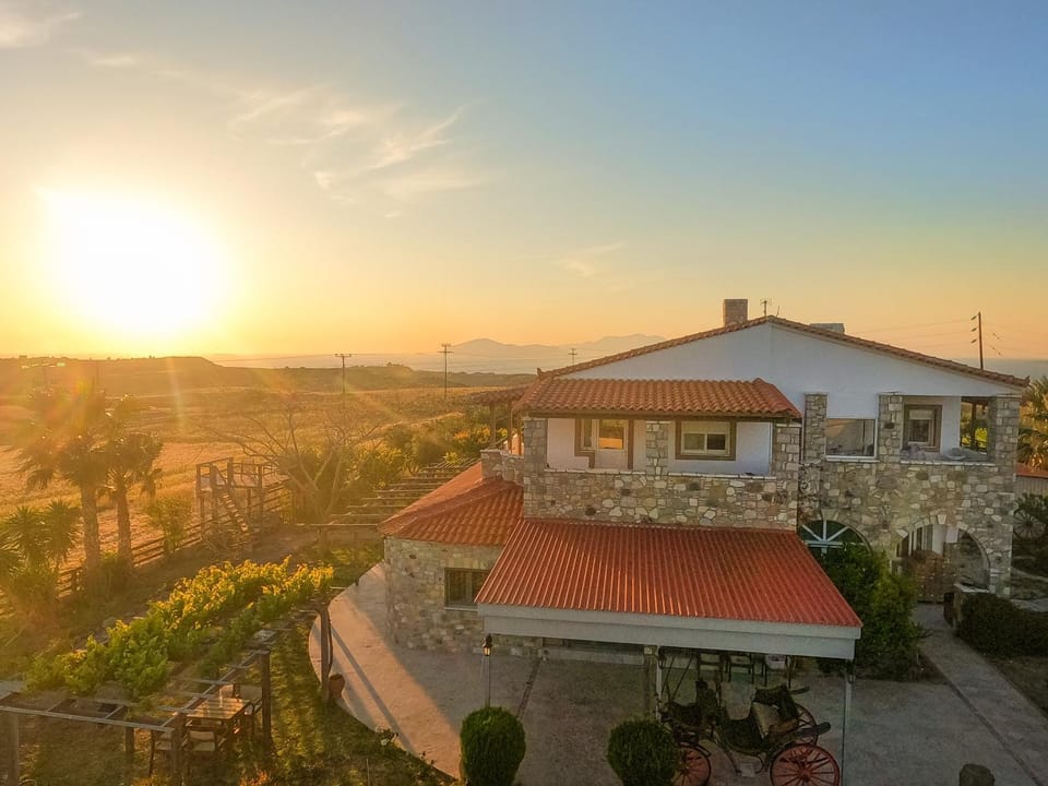 Property building, Natural landscape, Mountain view, Sunrise, Sunset