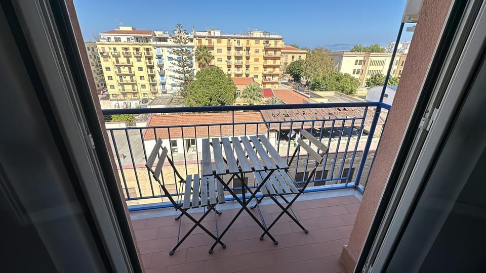 Large flat near Botanical Garden & Central Station Apartment in Palermo
