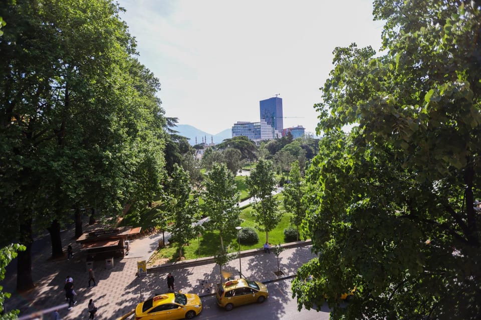 Spring, Day, Neighbourhood, Natural landscape, View (from property/room), View (from property/room), City view, Location