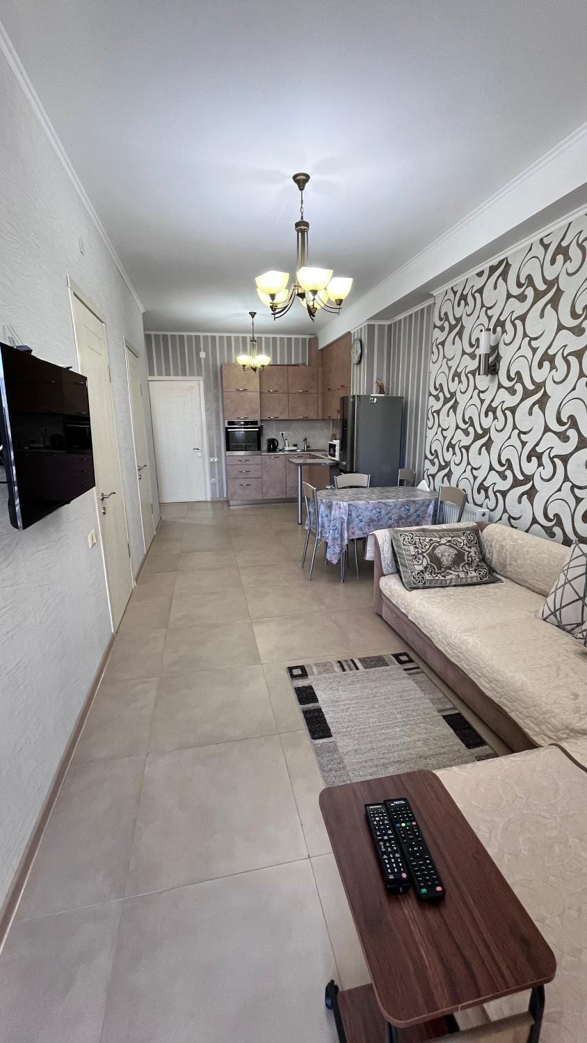 Communal lounge/ TV room, TV and multimedia, Living room, Seating area, Dining area