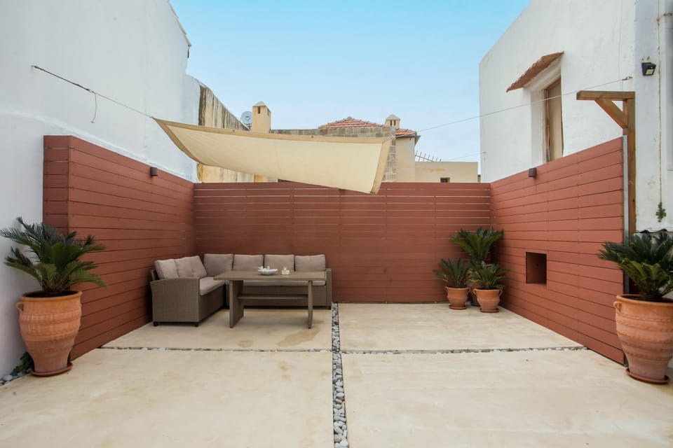 Patio, Day, View (from property/room), Balcony/Terrace