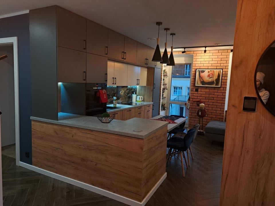 TV and multimedia, Kitchen or kitchenette, oven