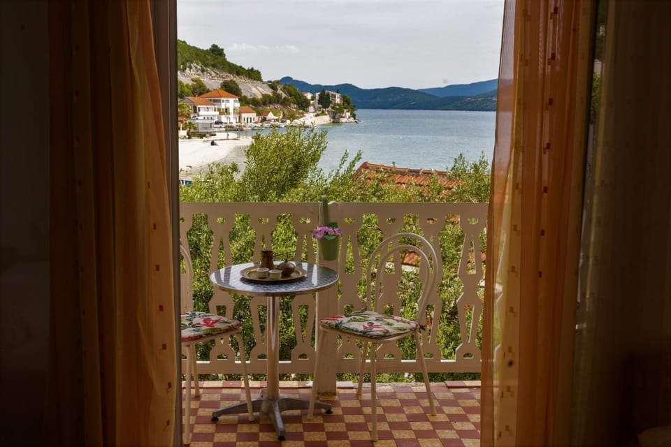 Day, Balcony/Terrace, Mountain view, Sea view