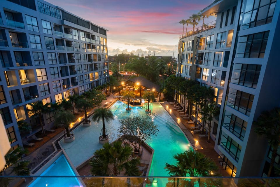 Property building, Pool view, Swimming pool