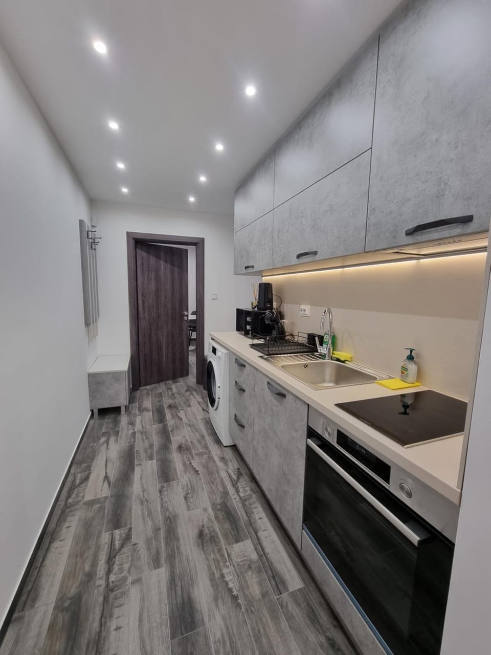 Kitchen or kitchenette, minibar, pet friendly, stove