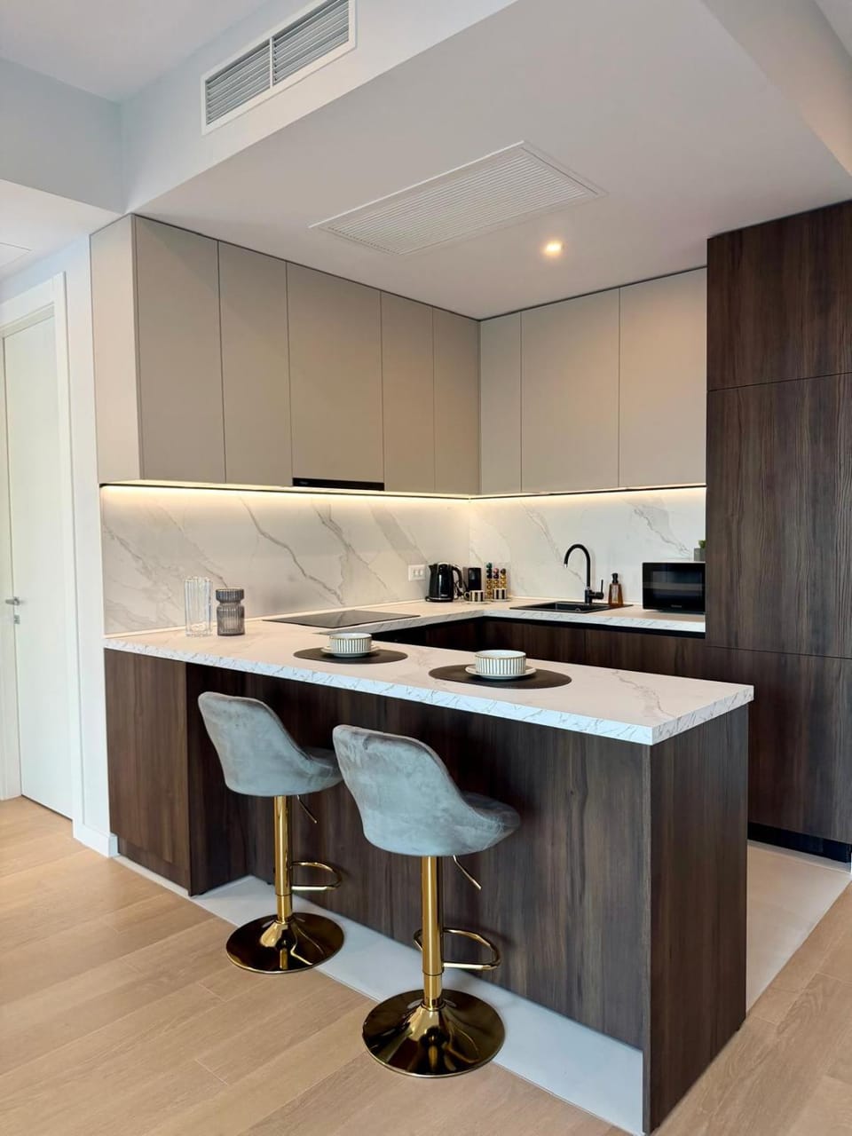 Kitchen or kitchenette, stove