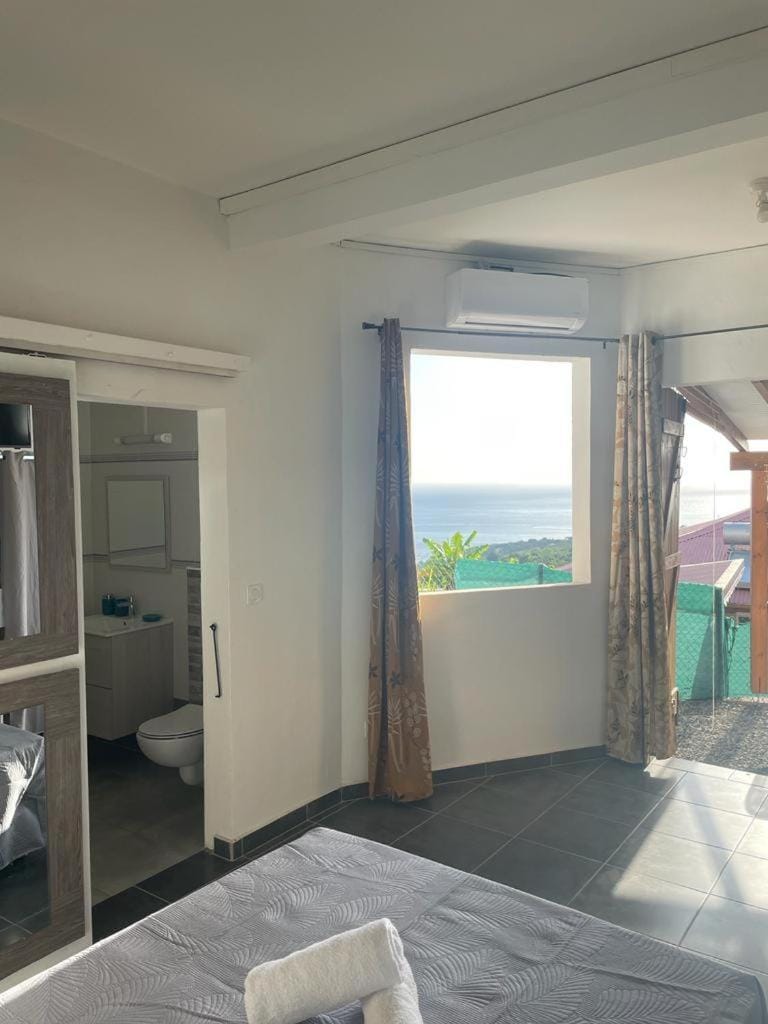 Gîte cosy vue mer Apartment in Leeward Islands