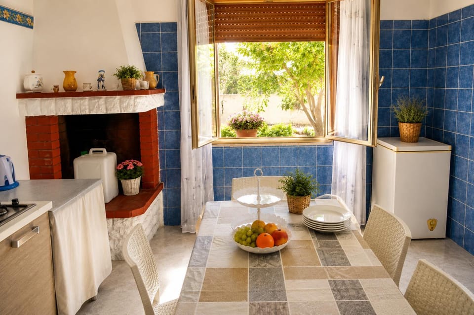 Villa 8 posti tra Porto Selvaggio e Torre Lapillo con ampio giardino Parcheggio Villa in Apulia