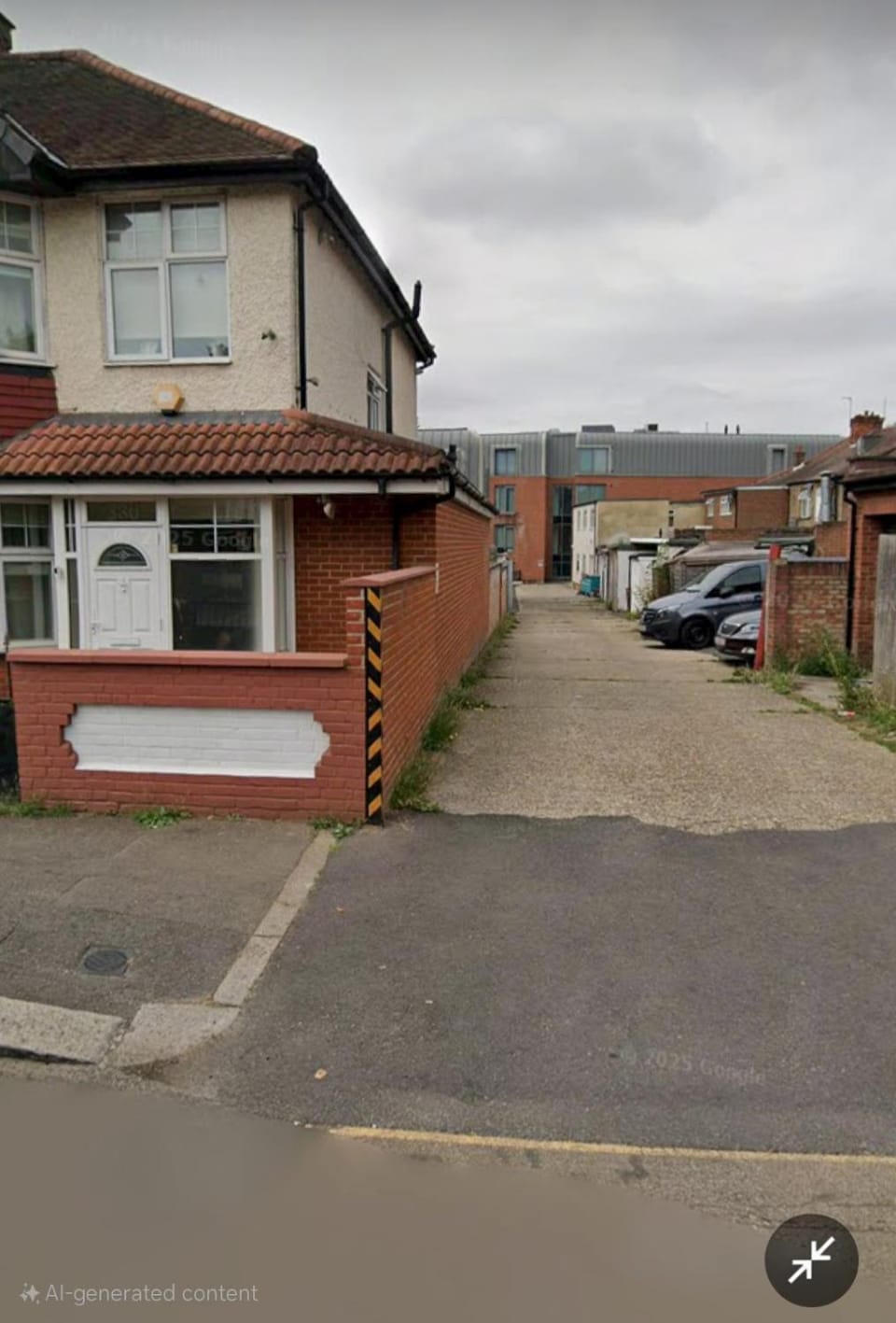 2 Bedroom w/shower flat, ALL TO YOU, not shared Apartment in London Borough of Ealing