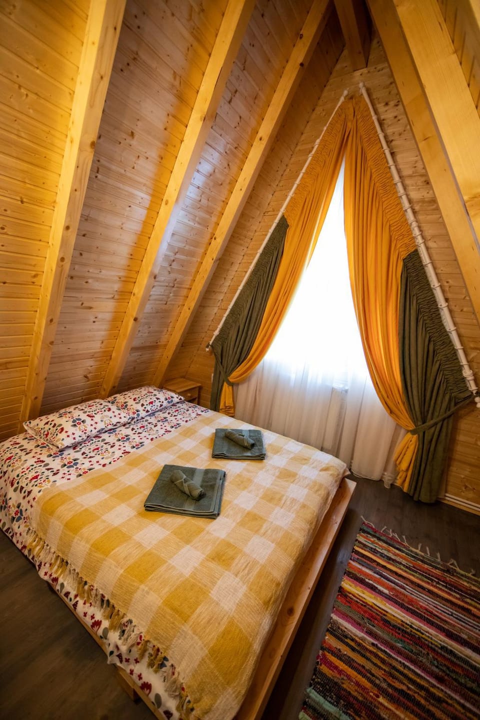 Catunul din Podei A-Frame Nature lodge in Romania