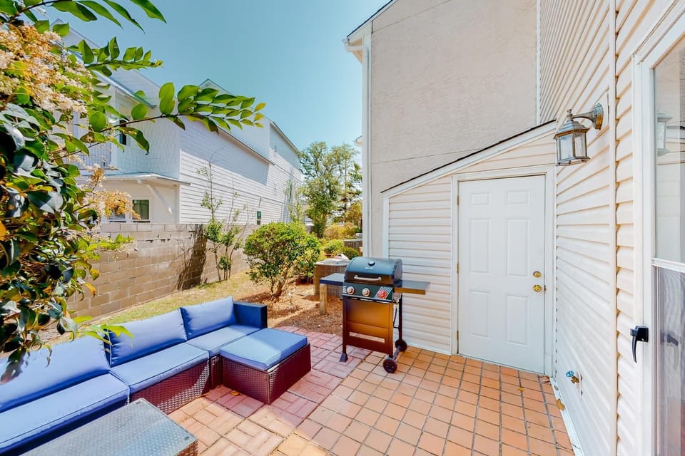 Patio, Balcony/Terrace, Seating area