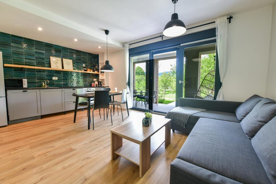 Living room, Dining area, kitchen