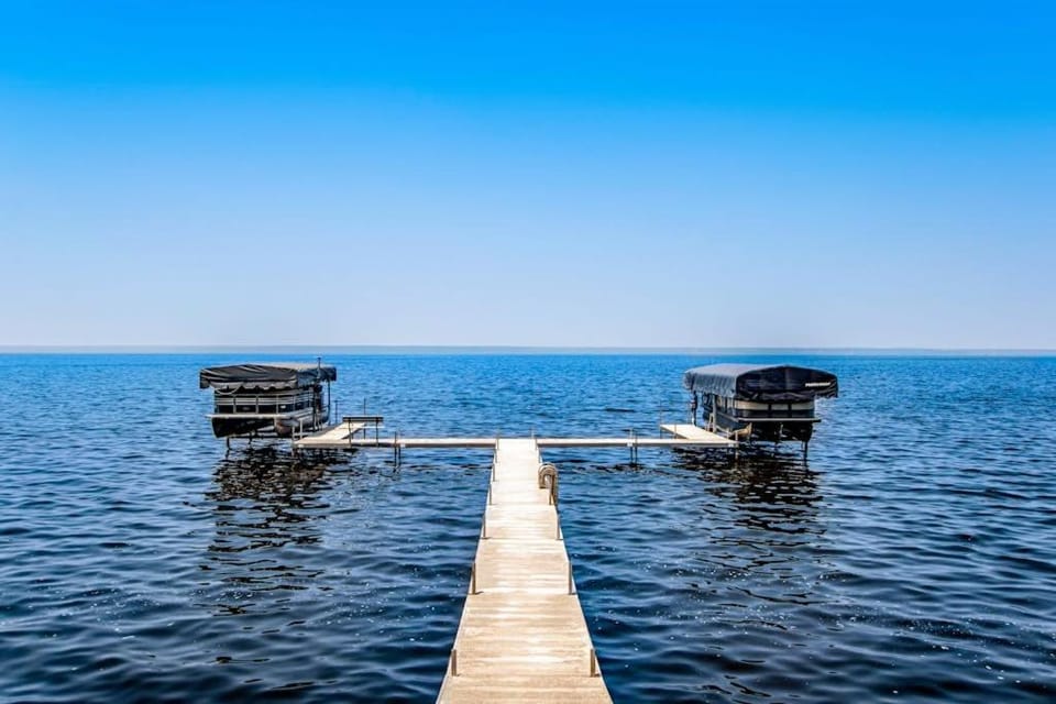 Peaceful Pines House in Petenwell Lake