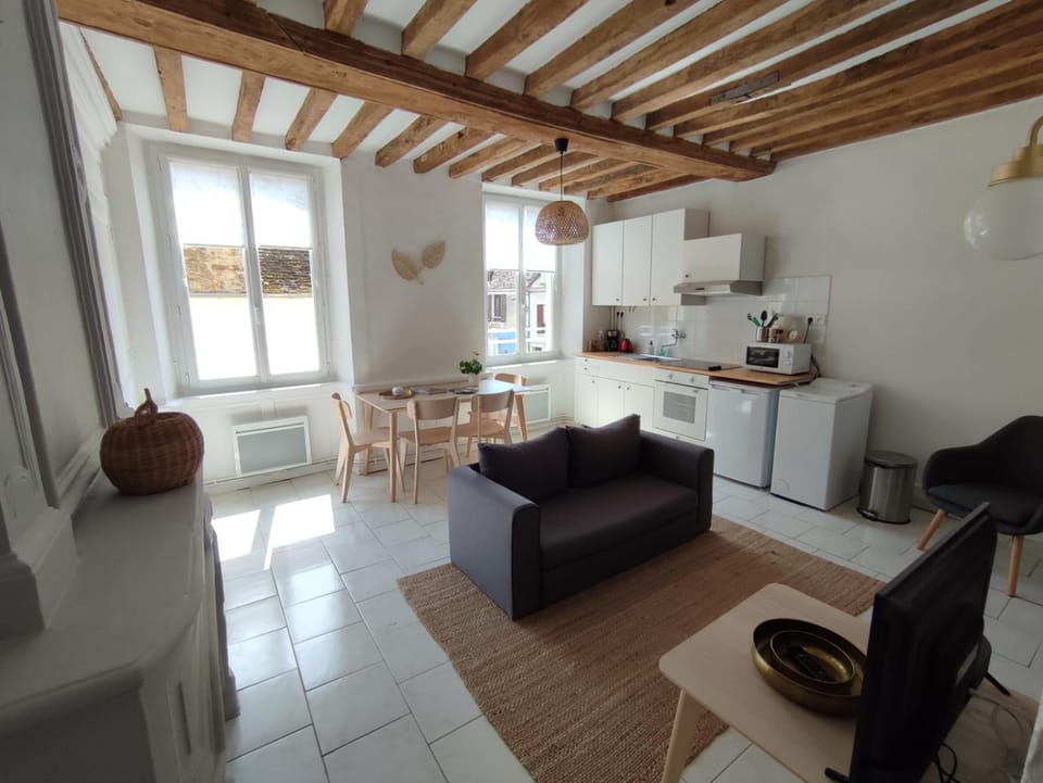 Charmant studio en centre-ville. Apartment in Normandy