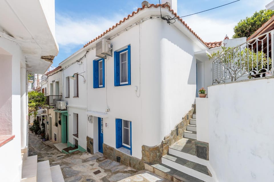 Property building, Neighbourhood, Street view