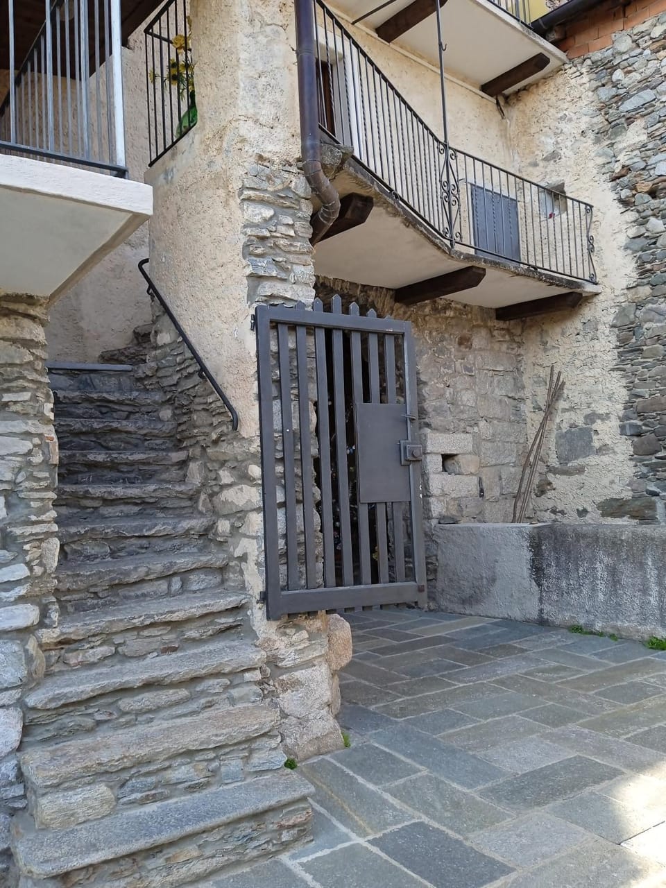Property building, Day